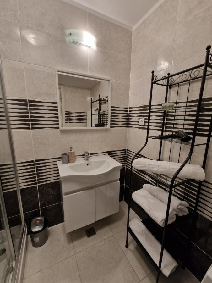 Star Airport Residence Otopeni Bagian luar foto